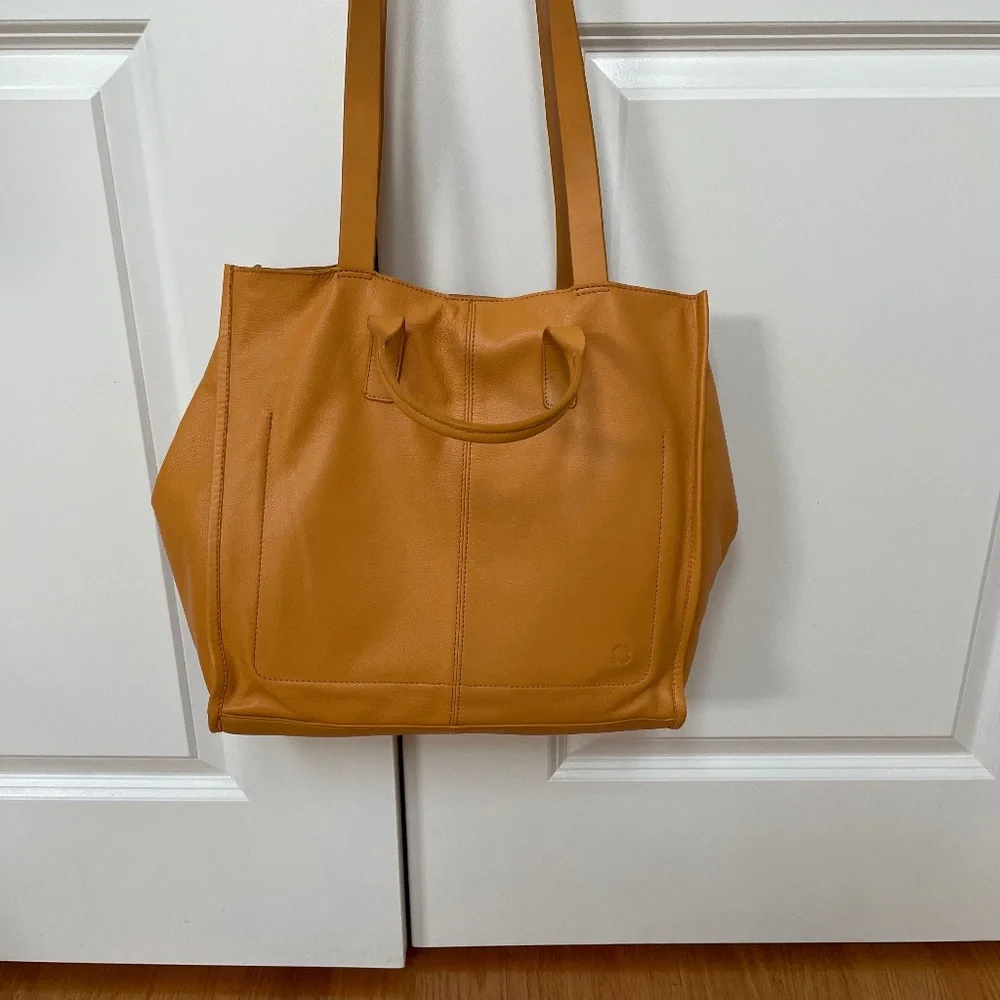 Supple Leather Diam Tote Handbag from LUCKY BRAND - Picture 2 of 9